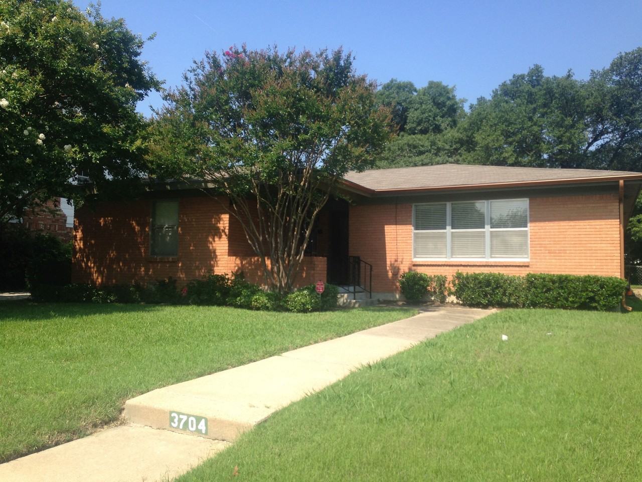 3704 Jeanette Dr - Photo 4 of 12