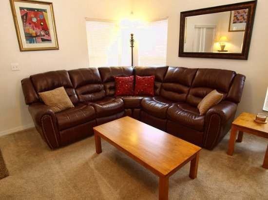 936 Bloomingdale Dr - Photo 2 of 14