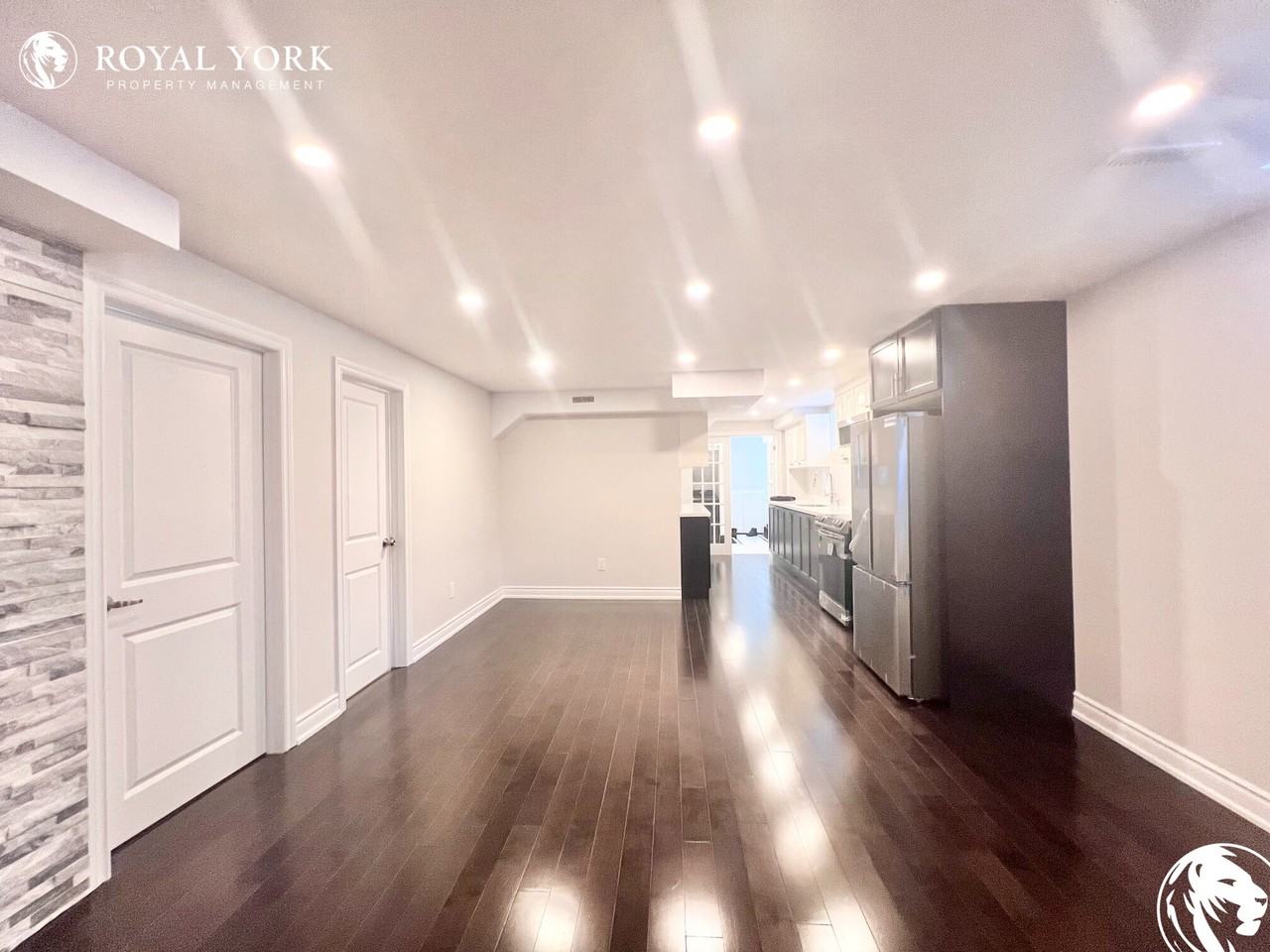 2132 Castle Hill Crt #2 - Photo 2 of 19