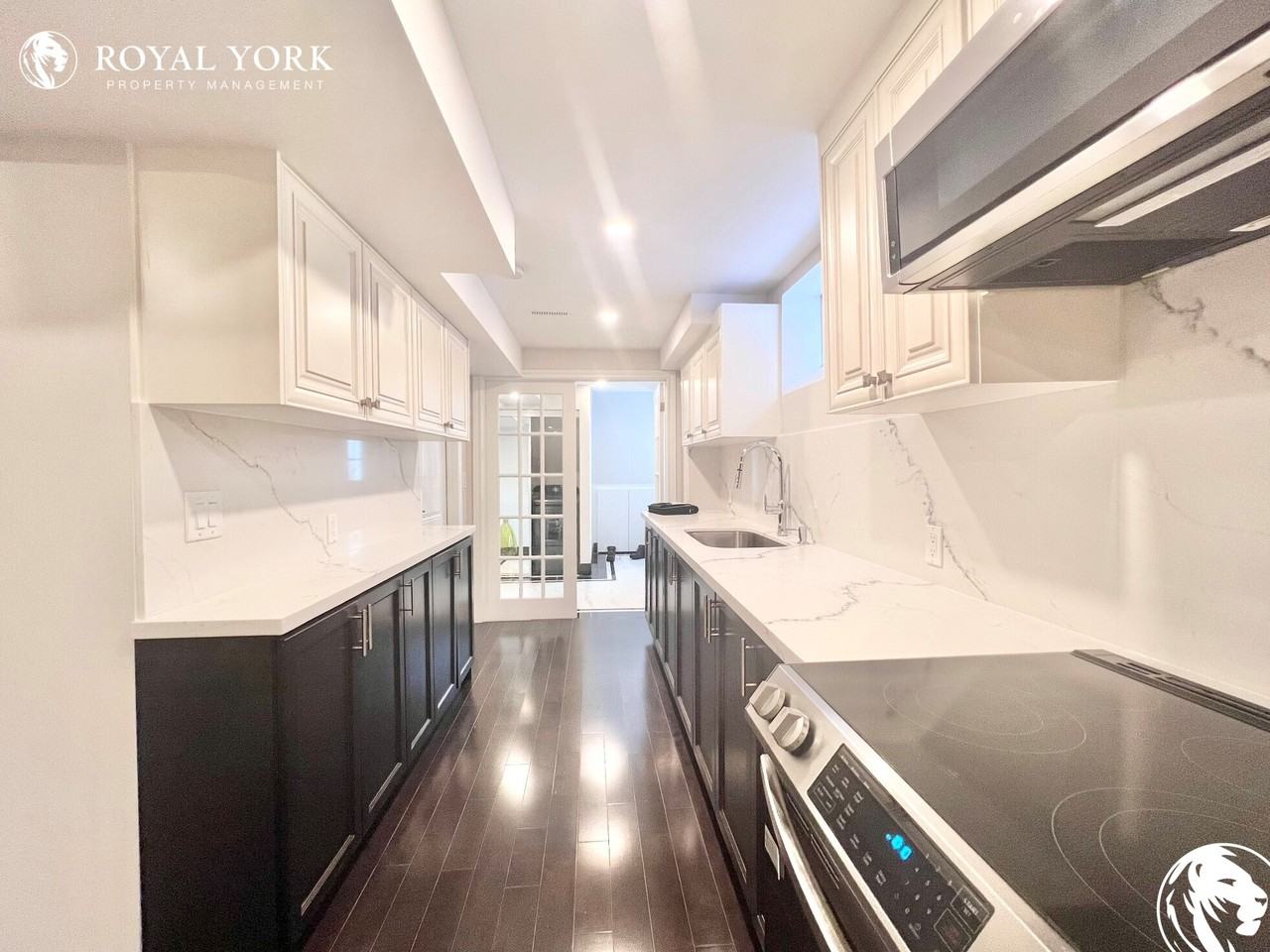 2132 Castle Hill Crt #2 - Photo 3 of 19