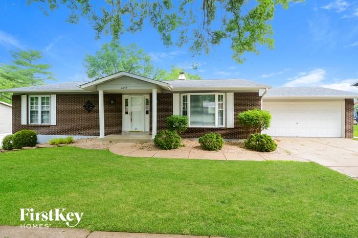 2645 Softwood Dr - Photo 2 of 15