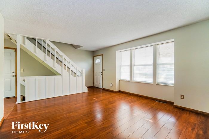 3029 Bismark Dr - Photo 3 of 15