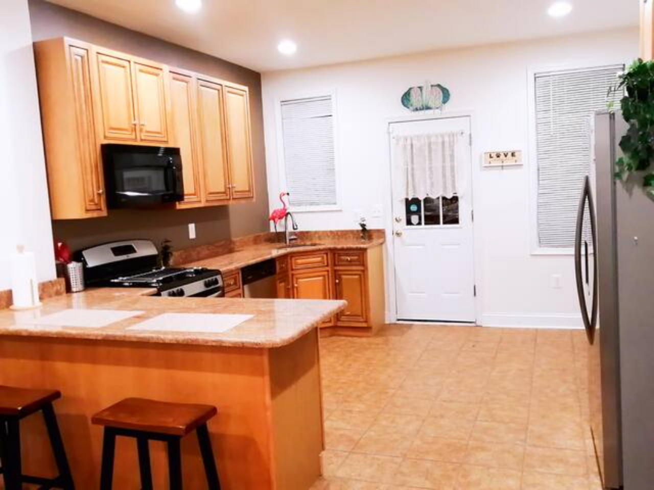 350 Cornwall St #1 - Photo 2 of 10