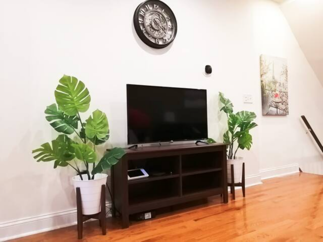 350 Cornwall St #1 - Photo 3 of 10