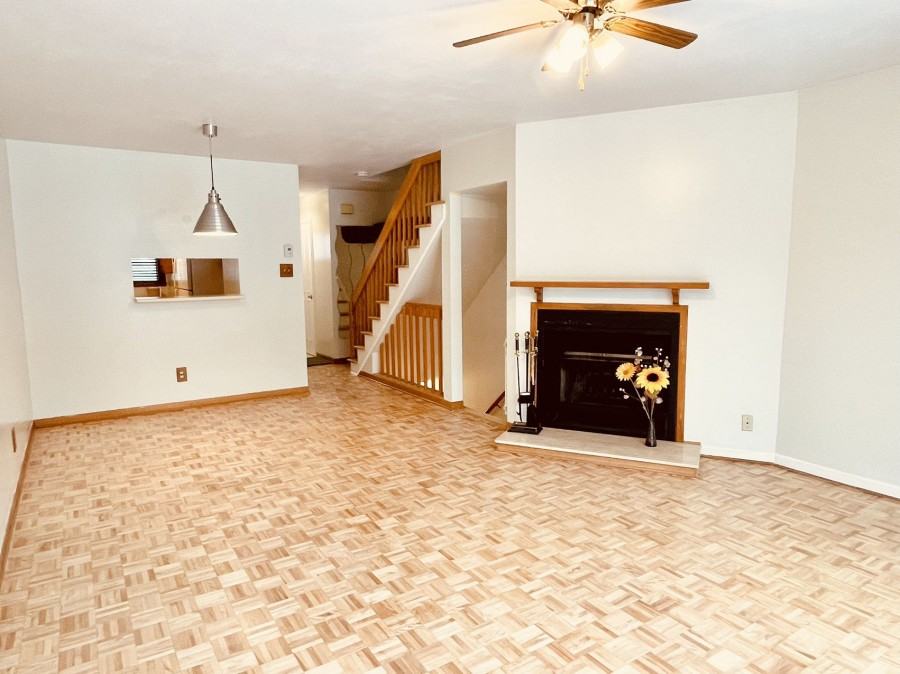 2063 Rue Galt - Photo 2 of 24