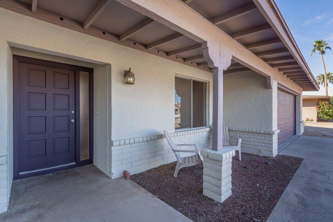 4049 E Mercer Ln #1 - Photo 3 of 10