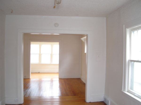 219 Old Orchard Pl - Photo 2 of 12