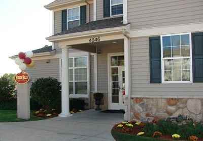 Hidden Hills - Photo 3 of 7