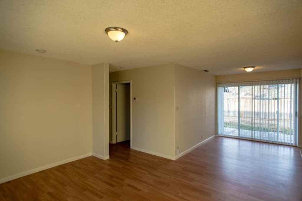 6005 N Haven Dr - Photo 3 of 12