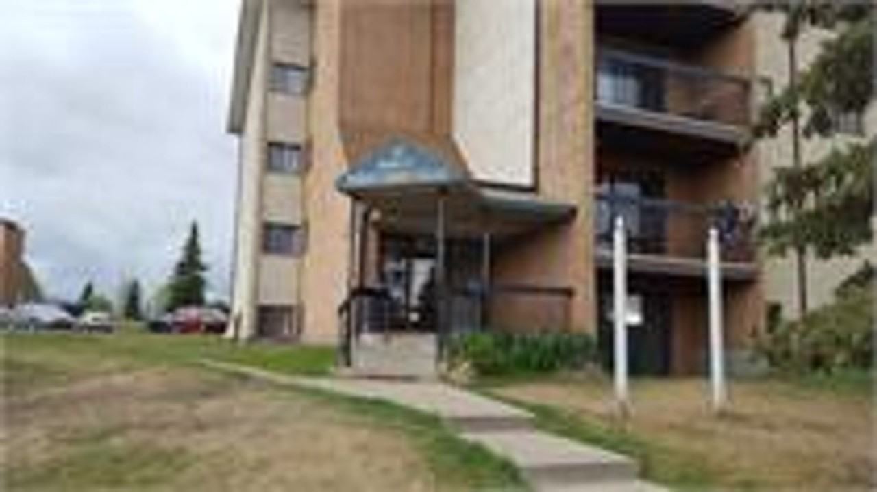 Two Bedroom Located Across From The Park! Minutes Away From All