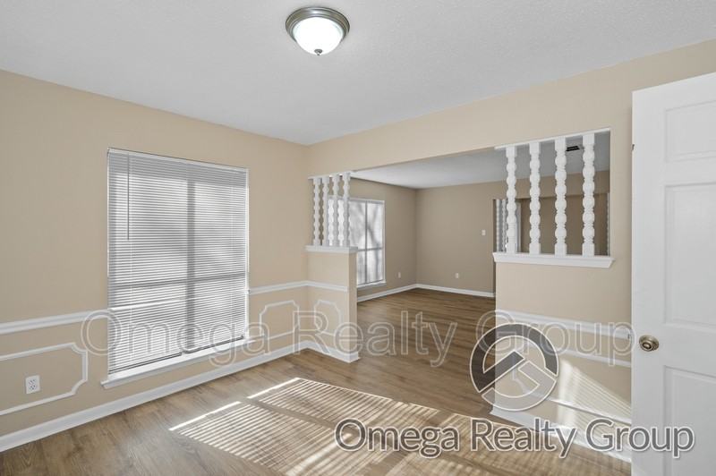 5451 Quail Run E - Photo 5 of 35