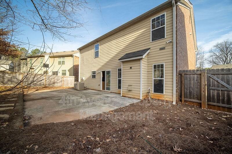 2437 Peach Shoals Cir - Photo 2 of 24