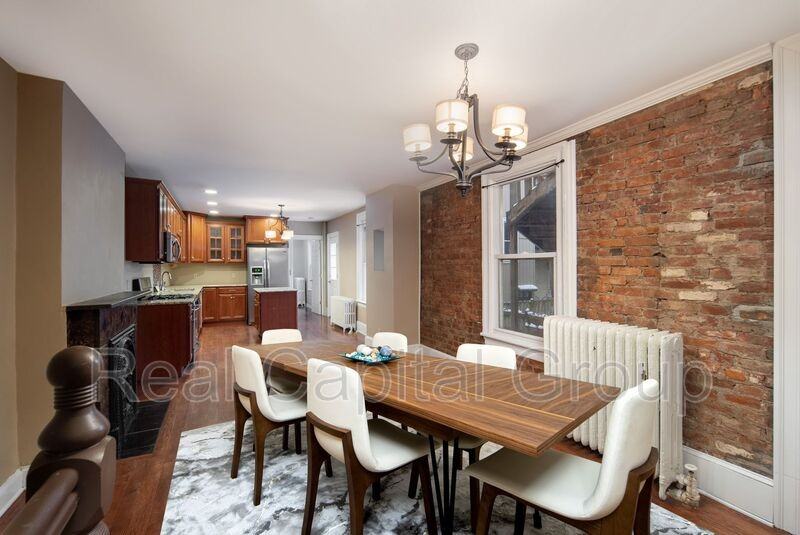 347 Hudson Ave #1stFL - Photo 6 of 19