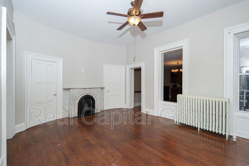 347 Hudson Ave #1stFL - Photo 3 of 19