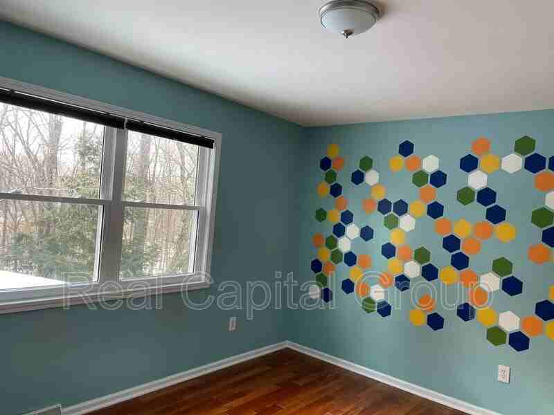 57 Dorsman Dr - Photo 2 of 13