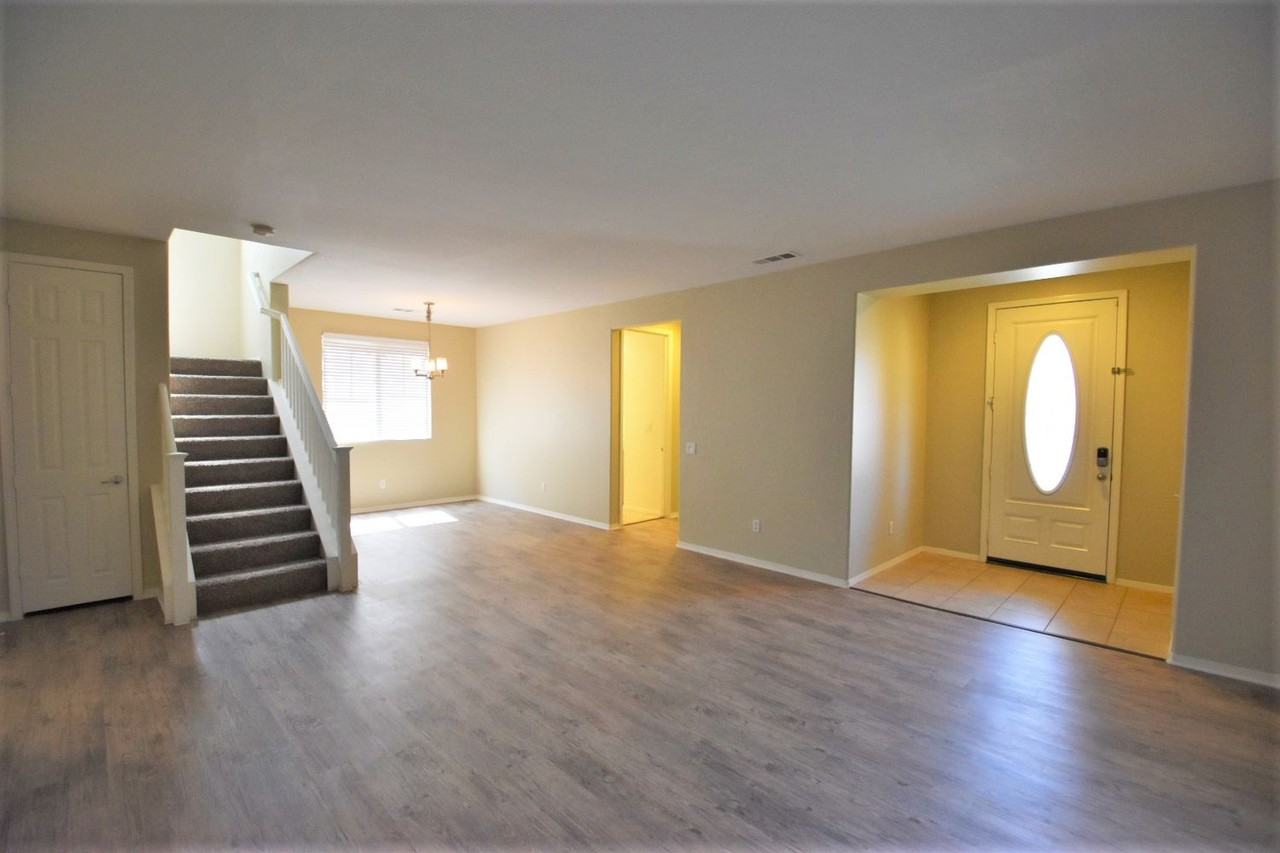 19902 Christopher Ln - Photo 2 of 16