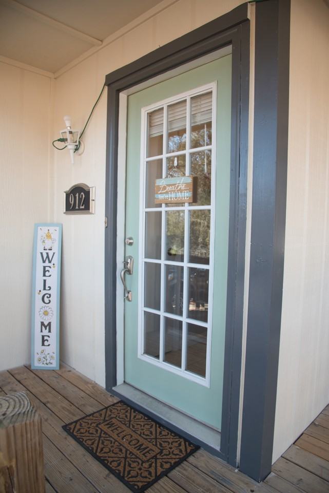 912 Kennesaw Drive - Photo 2 of 13