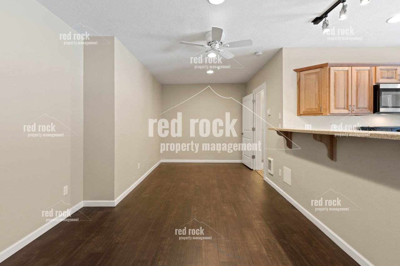 11321 E 31st Ave #B - Photo 7 of 17