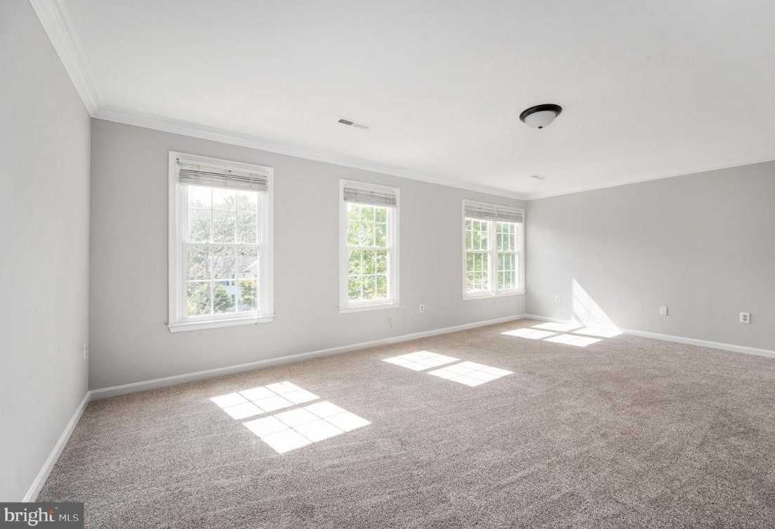 10622 Edinburgh - 1 #1 - Photo 3 of 16