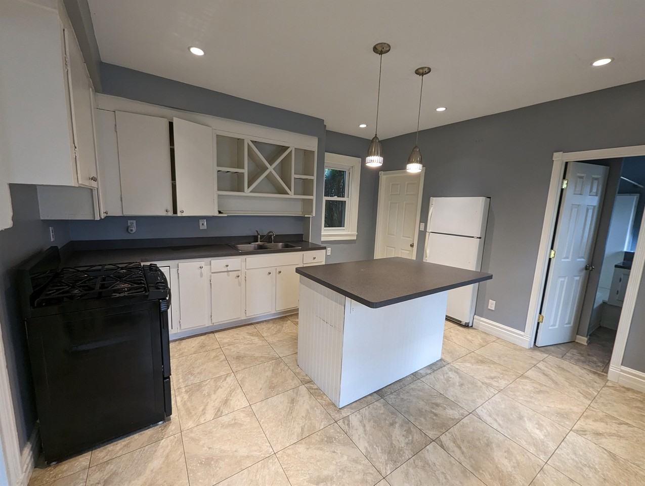 19 Edmonds St Lowr - Photo 3 of 12