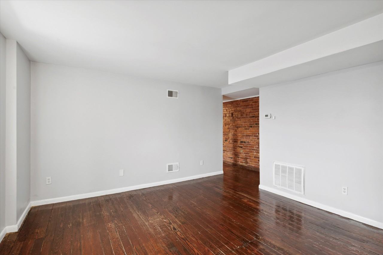 1313 W 8th St #3 - Photo 7 of 15
