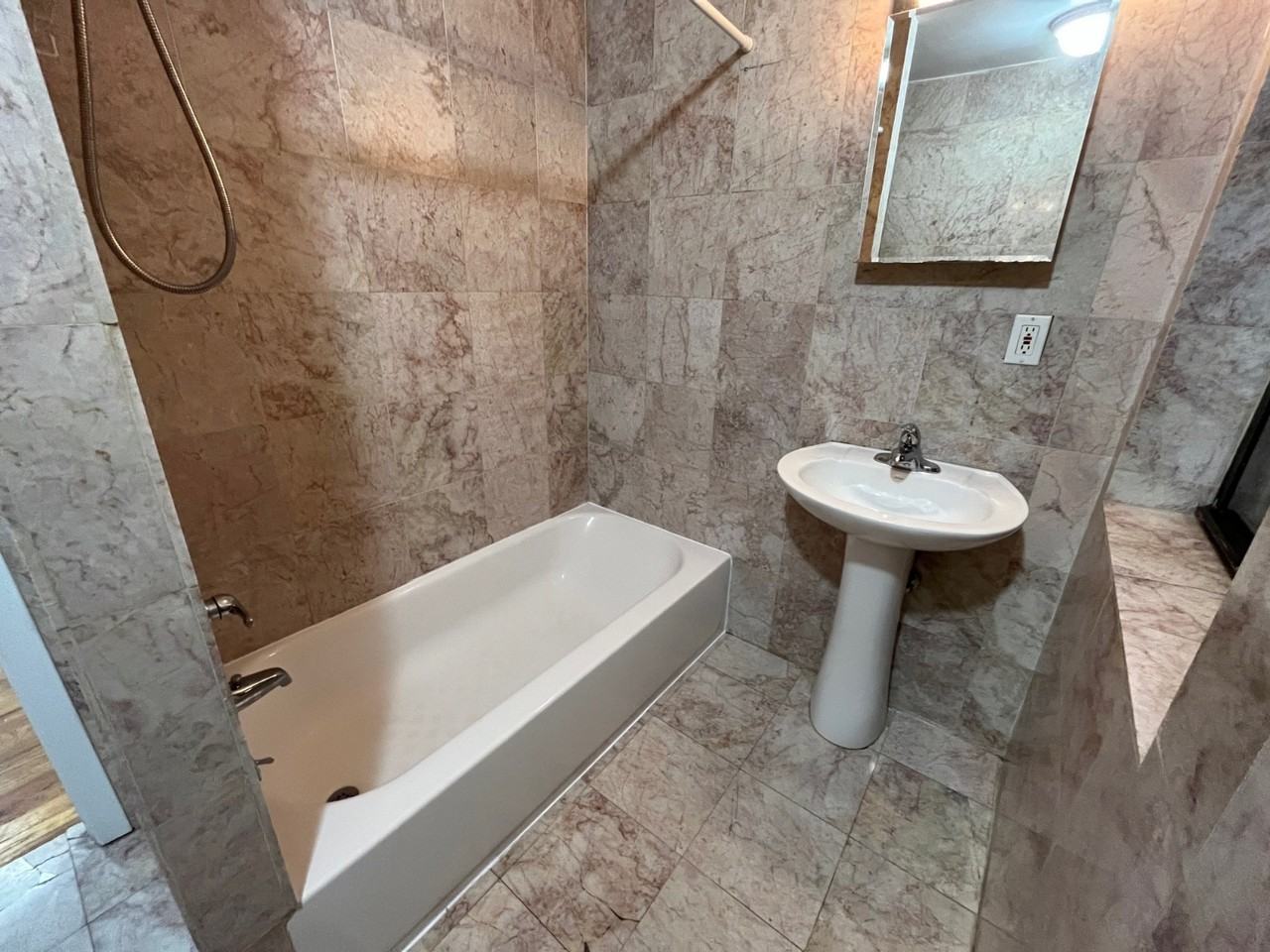 Stanton St #4 - Photo 5 of 7