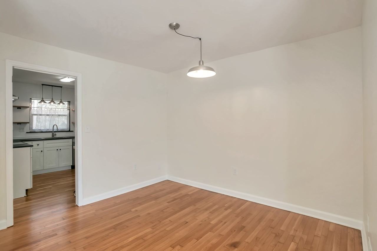 3036 Santa Monica Drive - Photo 6 of 17