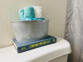 563 S Curtis Rd - Photo 1 of 1