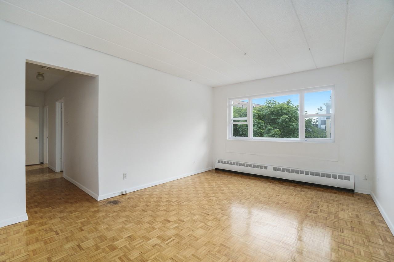 1893 Carling Avenue Apartments 1893 Carling Ave, Ottawa, ON K2A 1E6