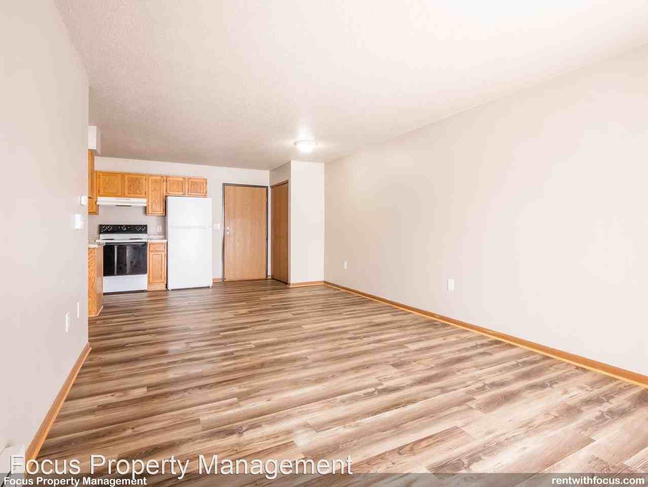 1670 Huckleberry Ave. - Photo 2 of 12