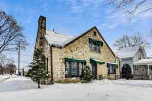 8225 W Hayes Ave - Photo 1 of 1