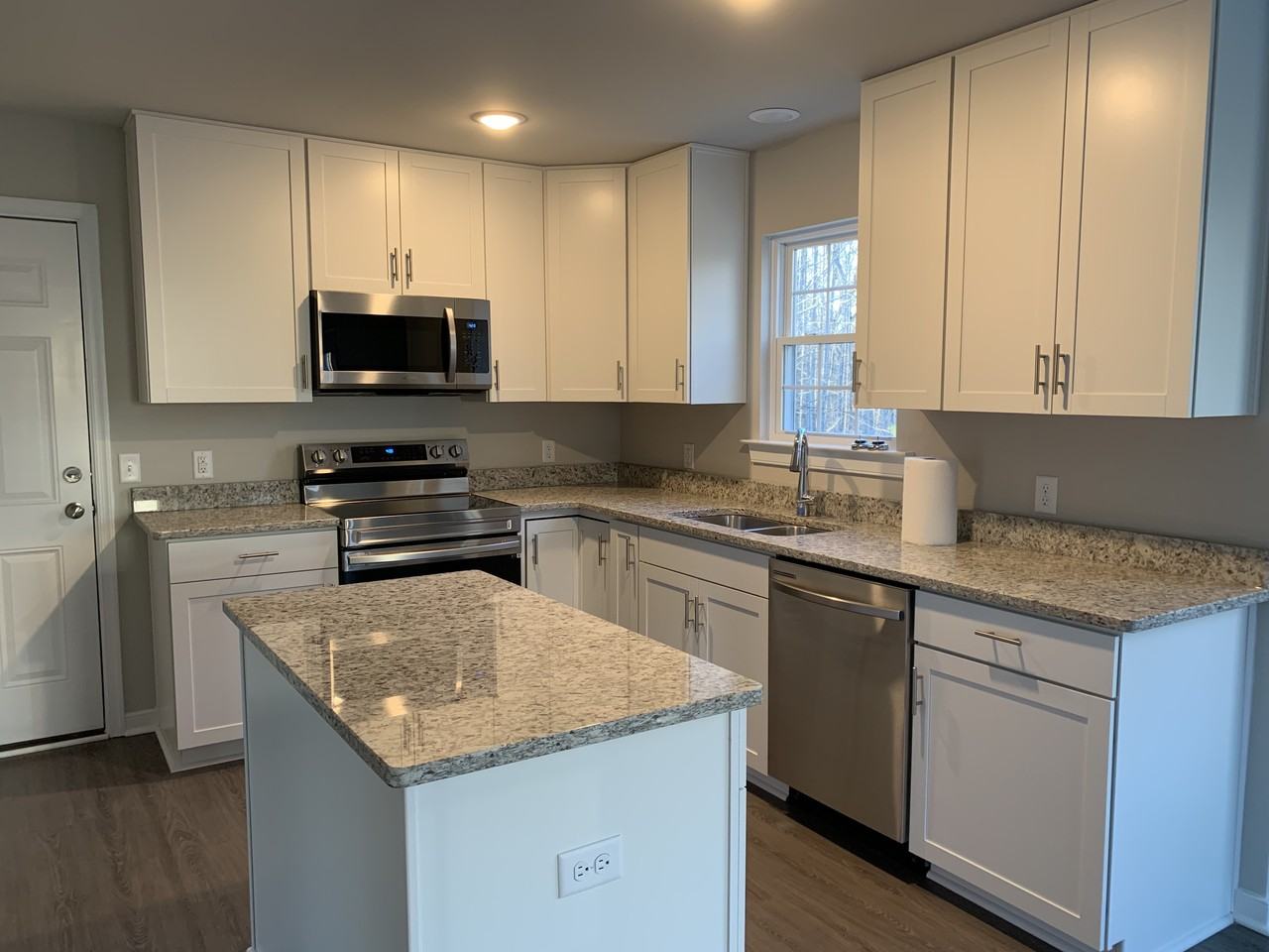 142 Dogwood Way - Photo 2 of 3