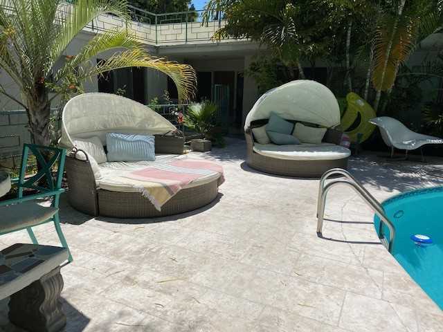 1959 Grace Ave #309 - Photo 3 of 14