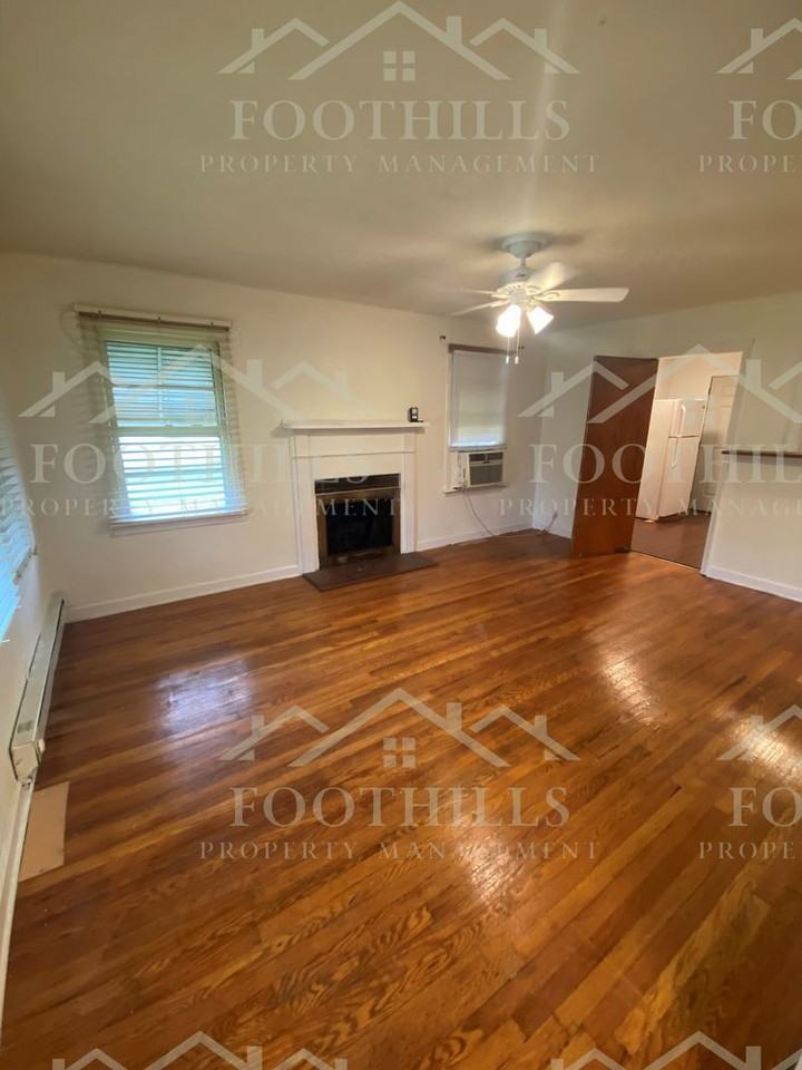 1306 Revere St - Photo 2 of 13