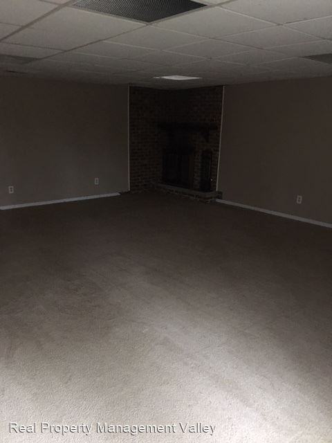 2313 S Walnut Dr - Photo 2 of 12