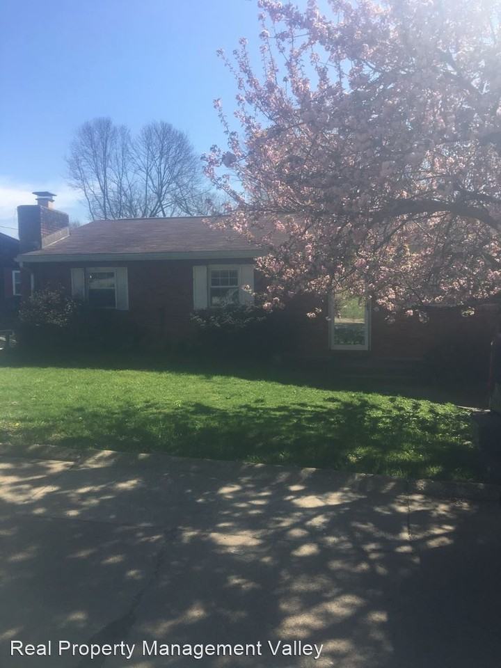 2313 S Walnut Dr - Photo 3 of 12