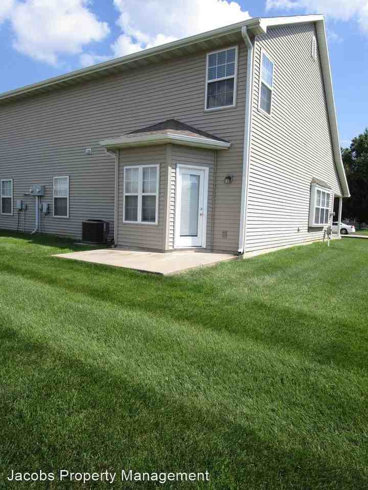 3252 Wind River Cir - Photo 2 of 50