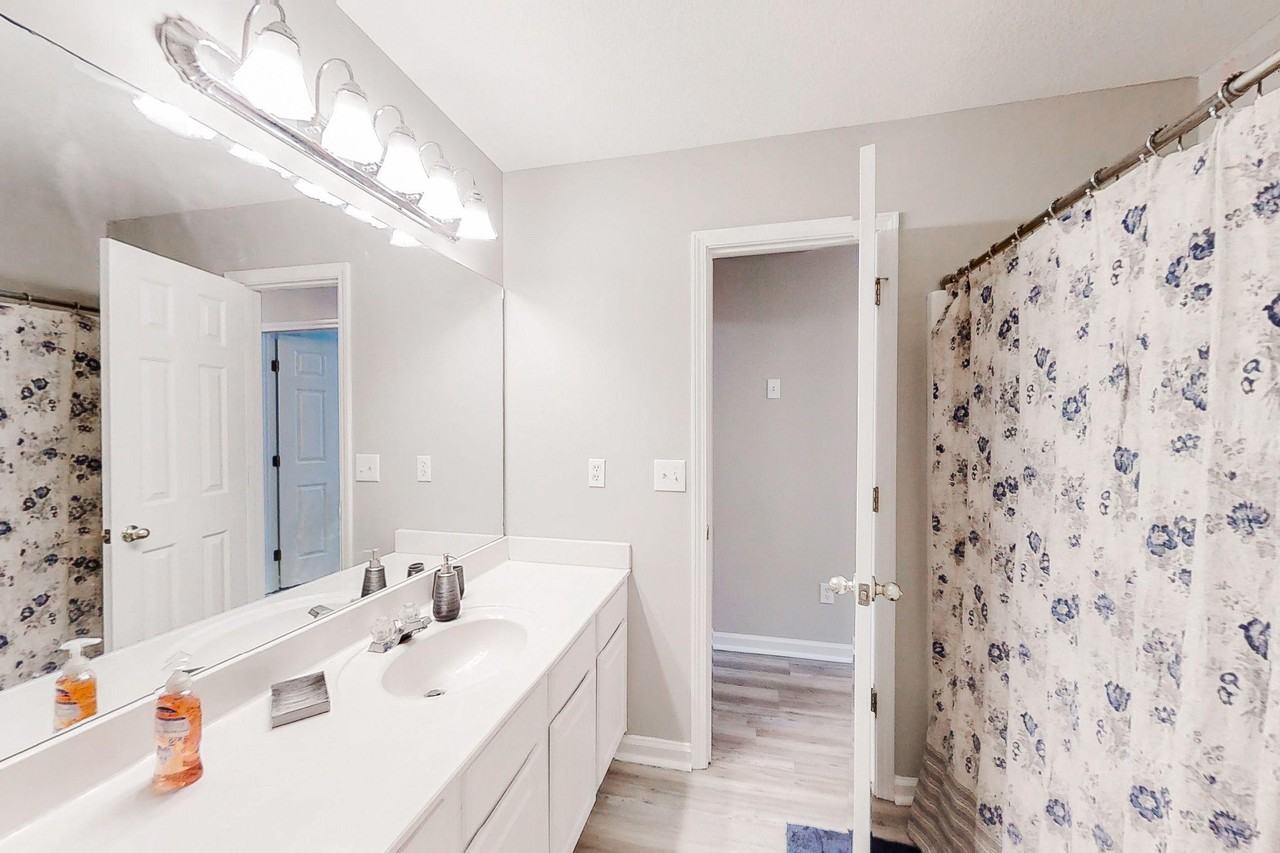 Serenity Pl - Photo 3 of 11