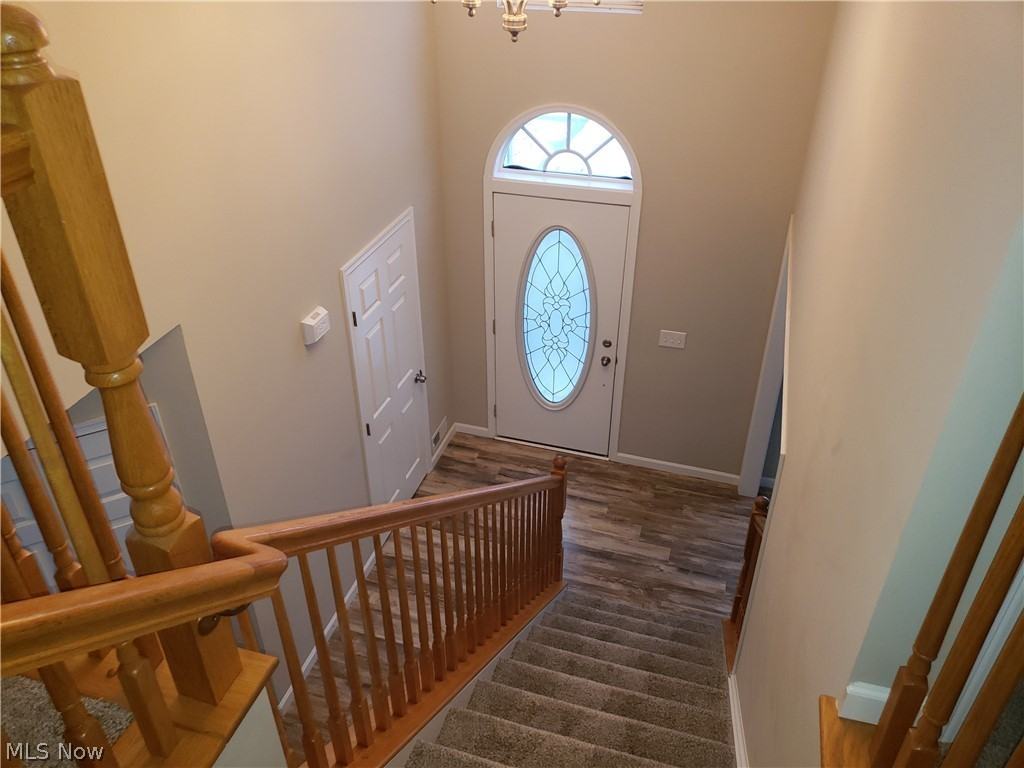 687 Brookside Ln - Photo 2 of 13