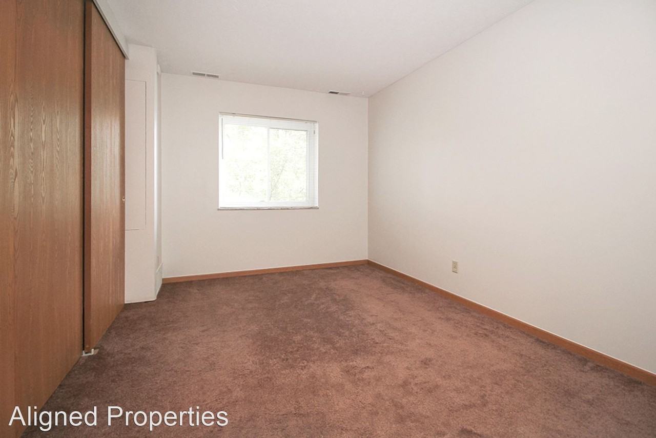 25735 Lorain rd - Photo 3 of 16