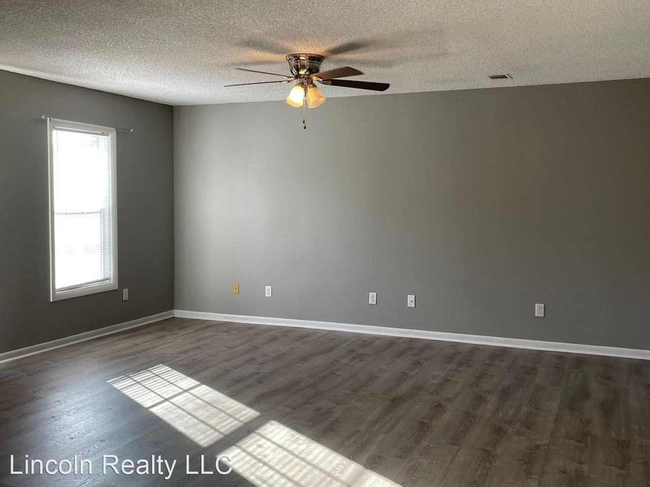 1303 Dean Ln. * - Photo 3 of 5