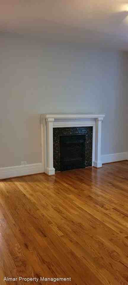 319 Pearl - Photo 2 of 9