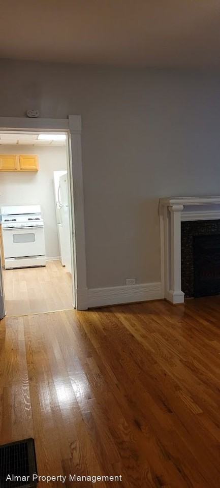 319 Pearl - Photo 3 of 9