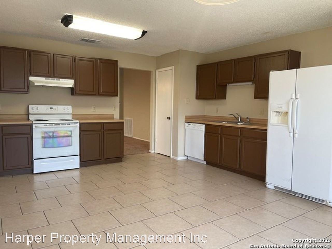 6806 Country Lawn - Photo 3 of 8