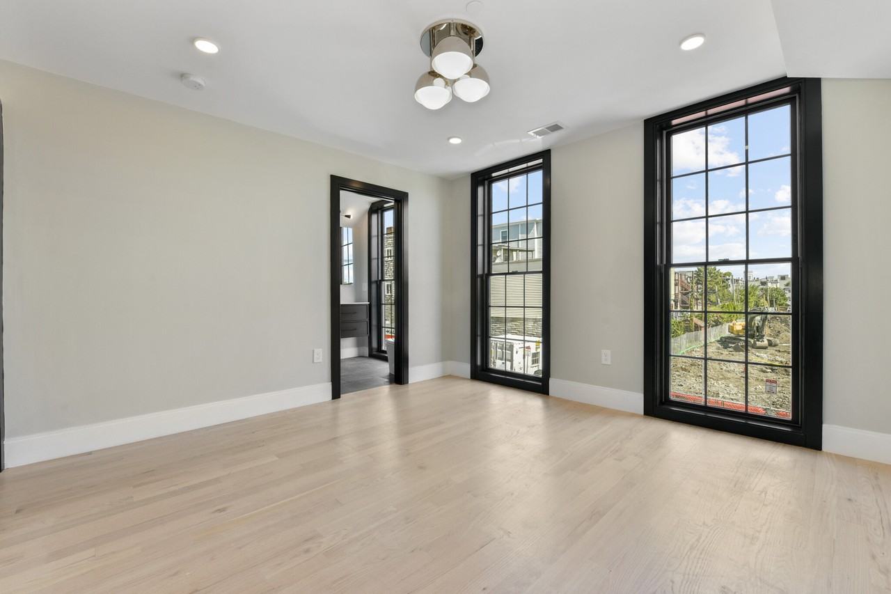 6 Brooks St #2 - Photo 6 of 12