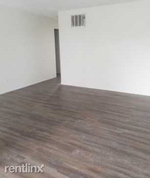 6050 Briarcliff Path - Photo 2 of 3