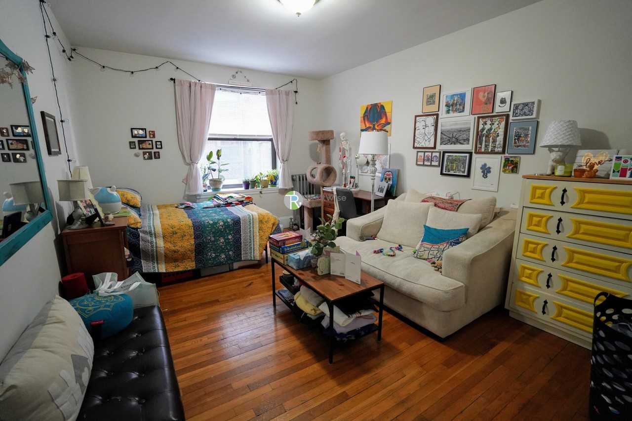 433A Broadway #56