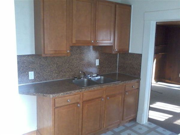 1340 Rathbone St SW - Photo 2 of 8