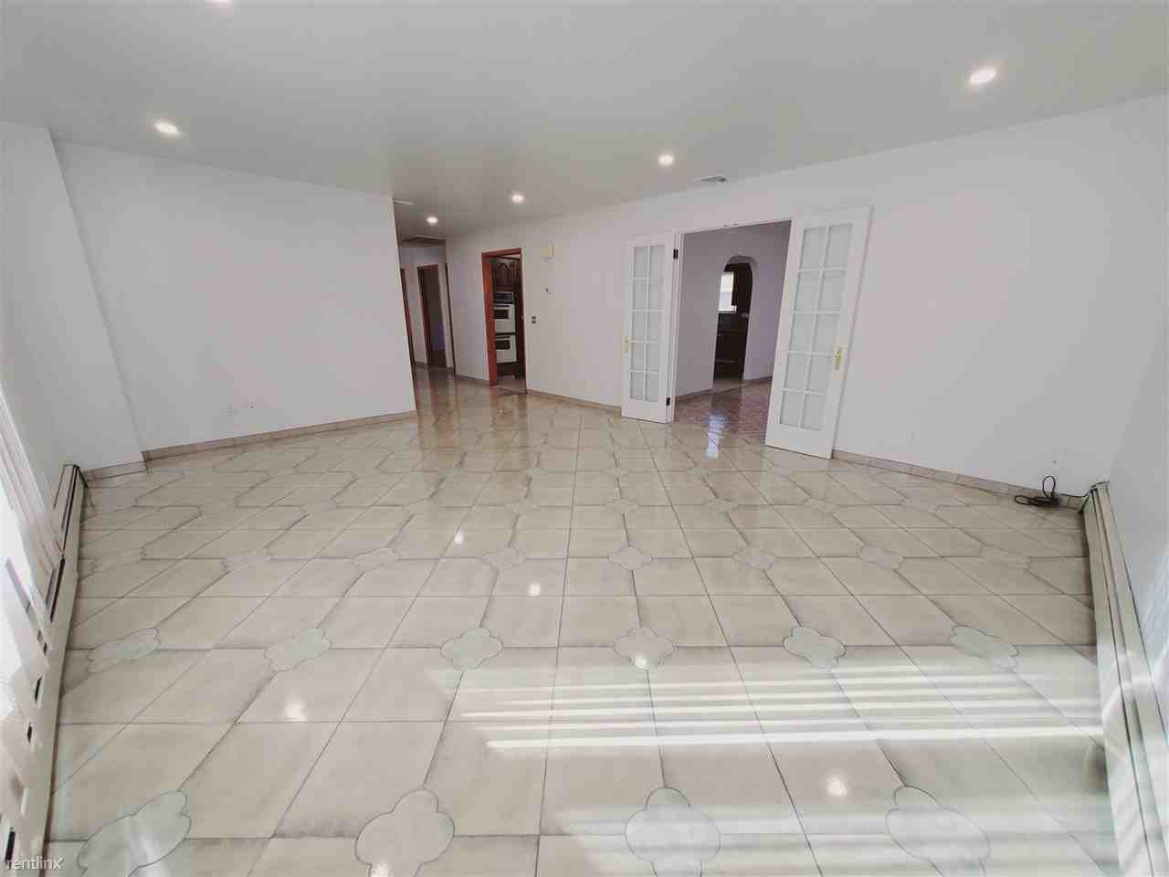 47 Dora St - Photo 3 of 10