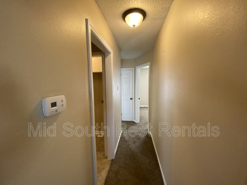 9015 Tanya Dr - Photo 6 of 8